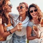 Detectando la Farsía: Indicios de Personalidad Falsa en Nosotros mismos y Around Us