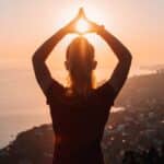 5 Estrategias Esenciales para Desbloquear los Chakras y Promover el Bienestar Mental