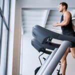 Siete estrategias secretas para quemar más calorías al entrenarte en la cinta de correr