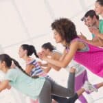 Descubre los múltiples beneficios y precauciones del entrenamiento de Zumba
